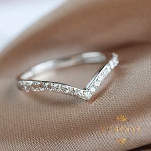 9ct White Gold Shaped Diamond Wedding Ring Claw Set 0.25ct 