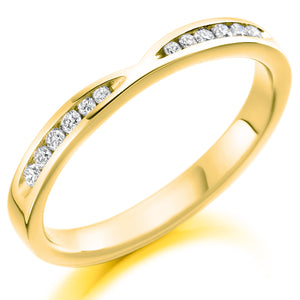 Diamond Wedding Ring with Curve