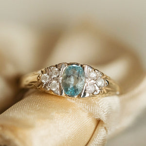 9ct gold vintage style aquamarine and diamond ring